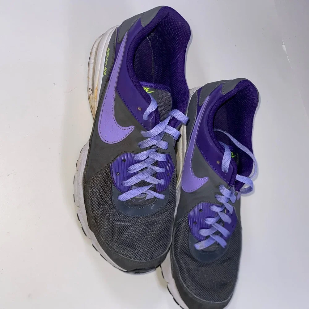 Nike Air Max Skyline Men 10 Grey Purple Volt Green Running Shoes 558622-053 2012